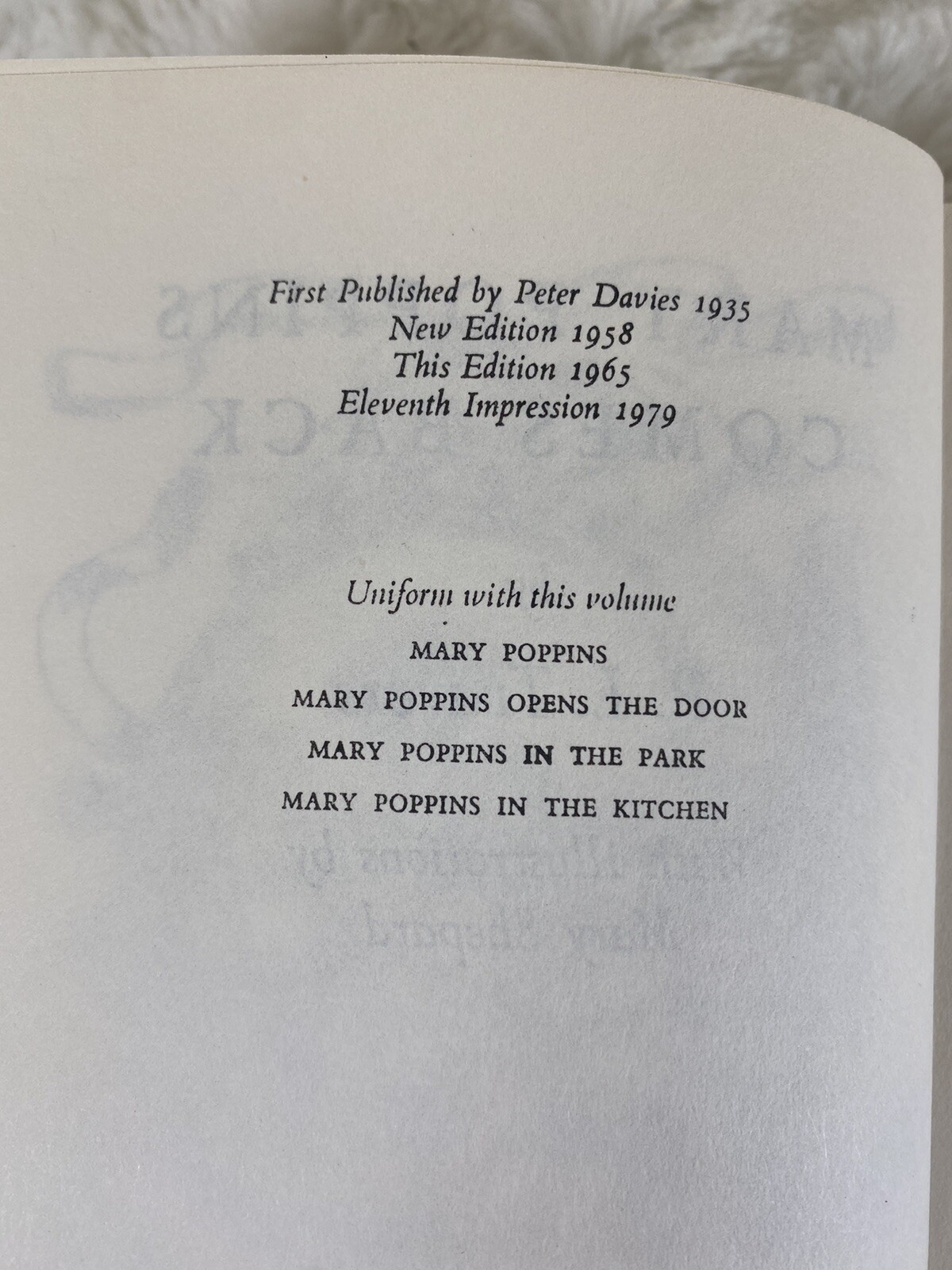 Mary Poppins Comes Back, P.J. Travers 1965, Vintage Beloved Book W/ Dust Cover