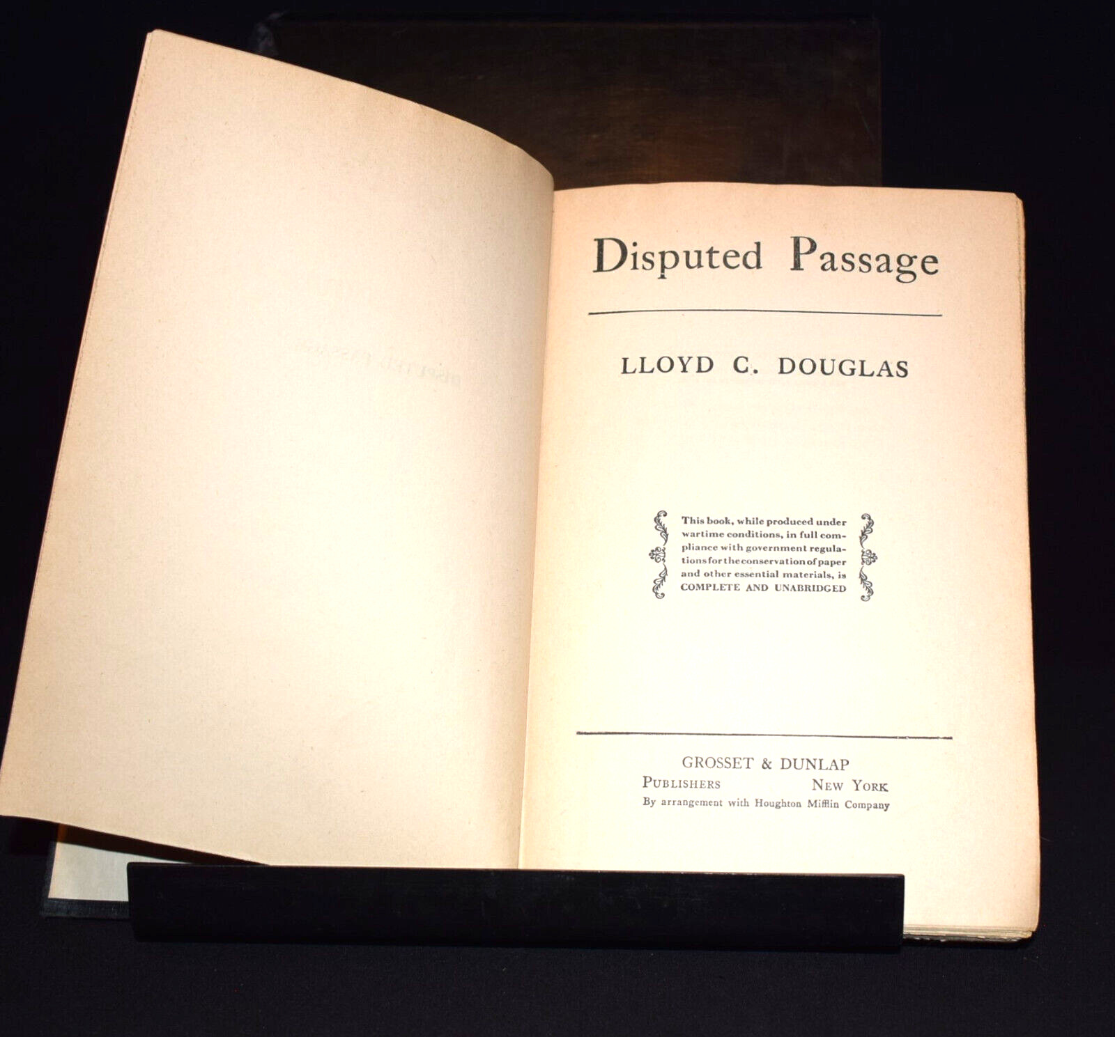 Vintage ~ Disputed Passage by Lloyd C. Douglas ~ c 1939 ~ 432 Pages ~ Hardcover