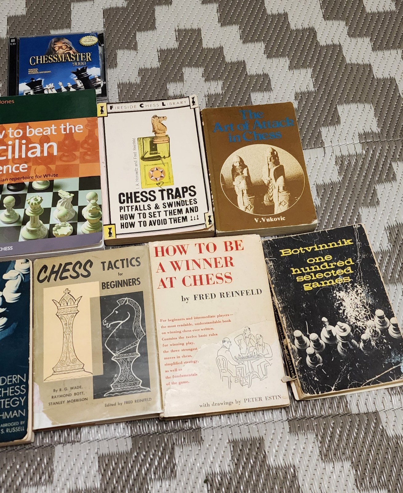 VNTG Chess Collection Bundle: 9 Classic Strategy Books Chessmaster 9000 PC Game