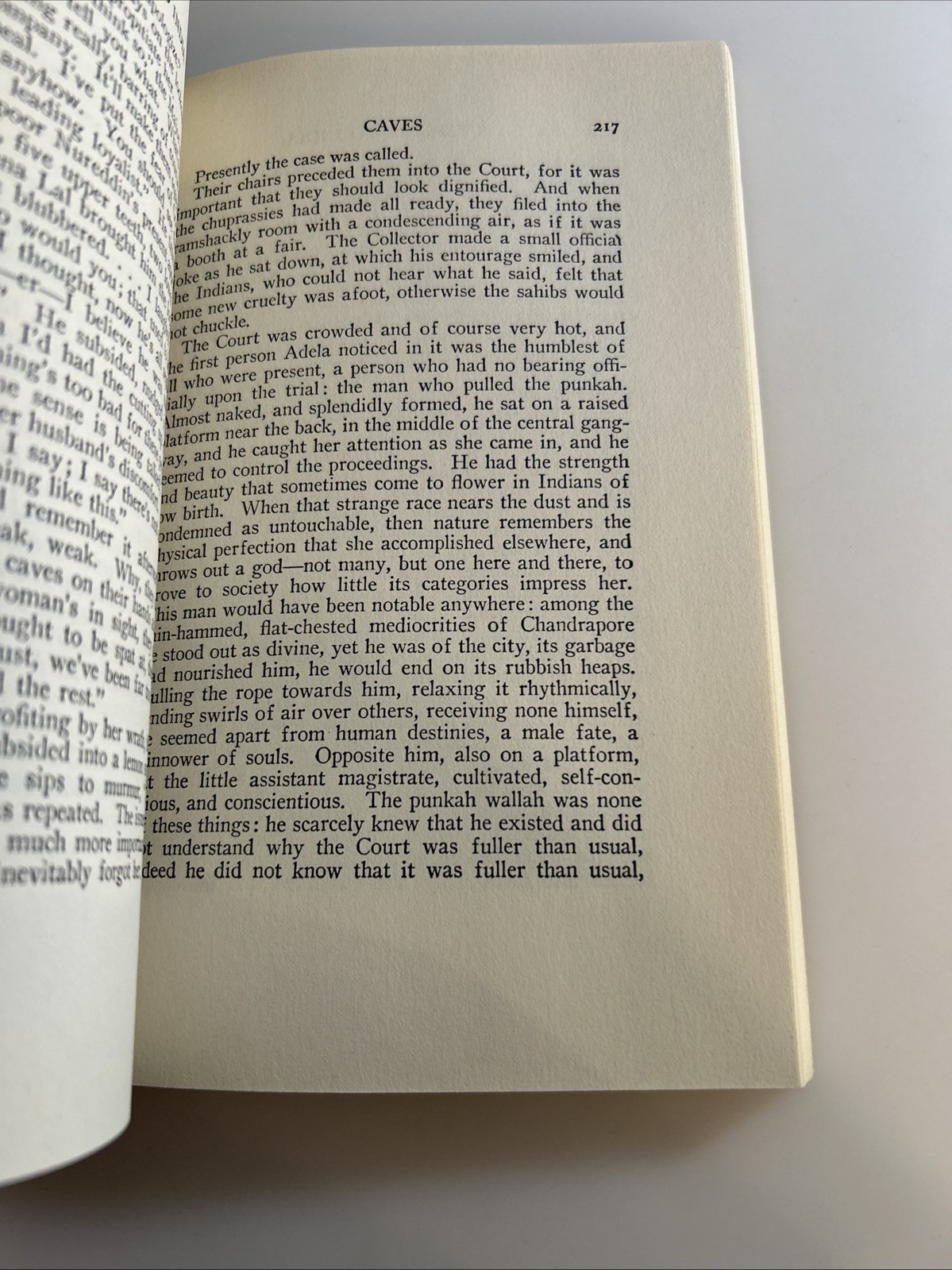 A Passage to India by E M Forster ~ 1984 Trade Paperback 📕 ab5