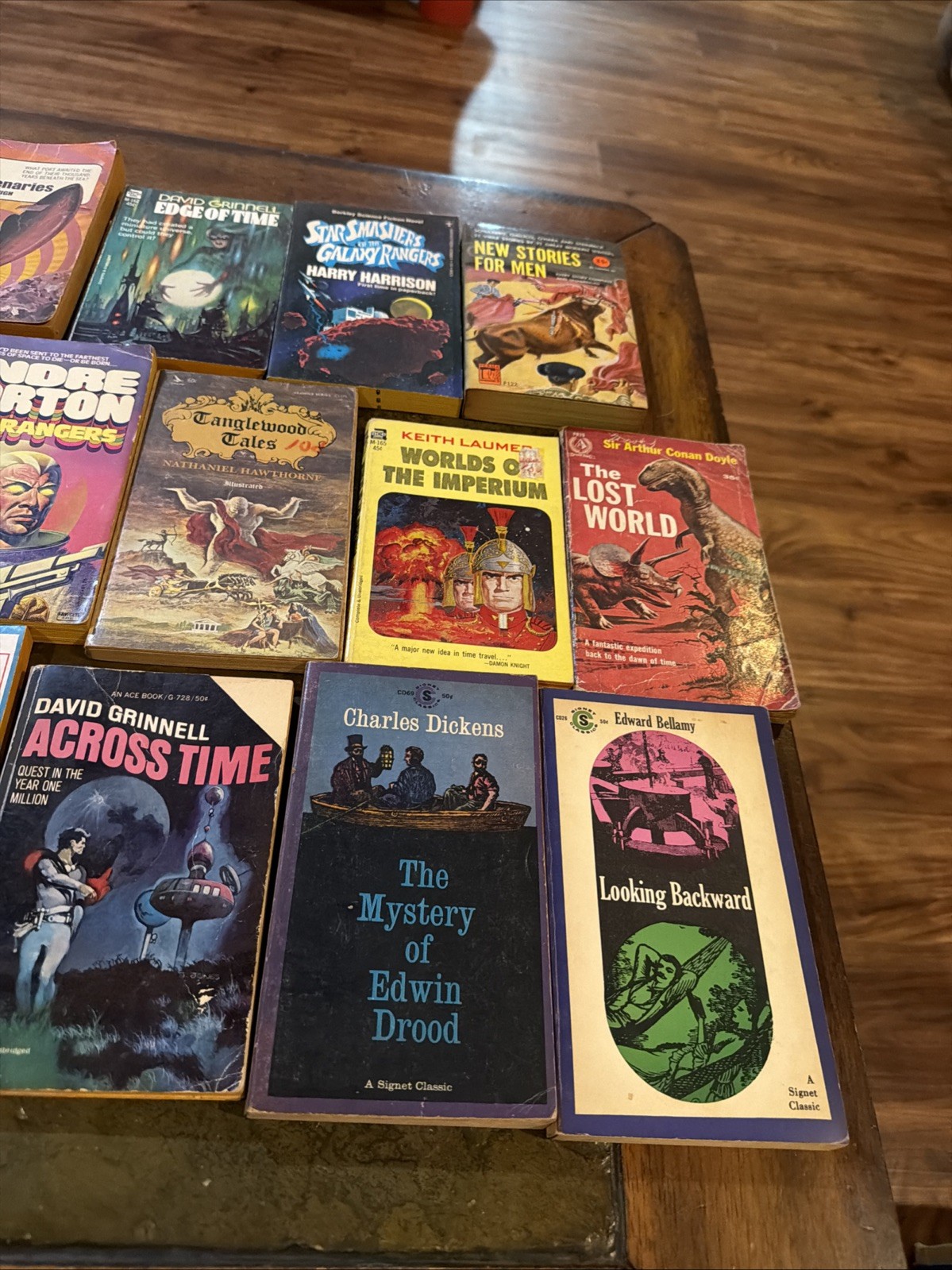 Lot Of 16 1970s 1960s 1950s Sci Fi Books Hawthorne, Grinnel, Harrison, Heinlein