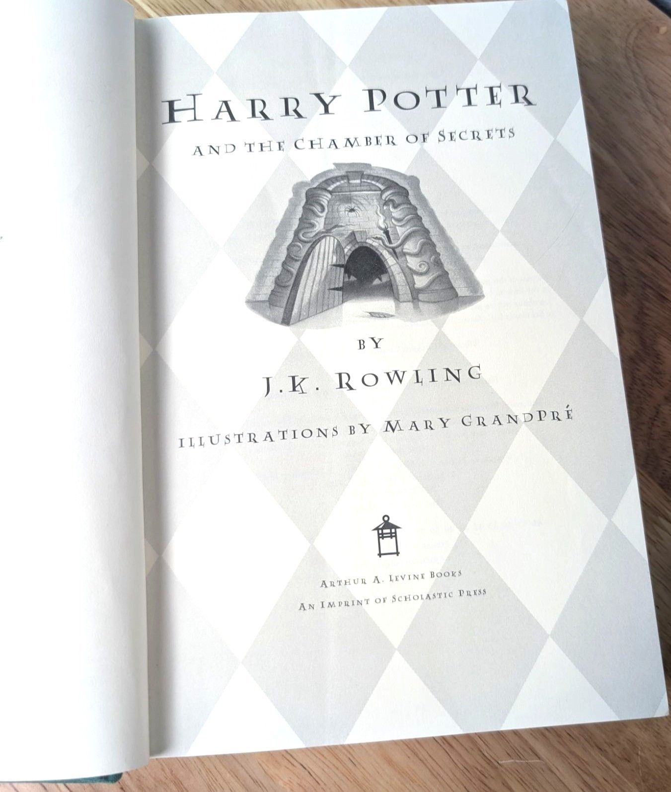 Harry Potter And The Chamber Of Secrets Hardcover Dust Jacket J.K. Rowling 1999