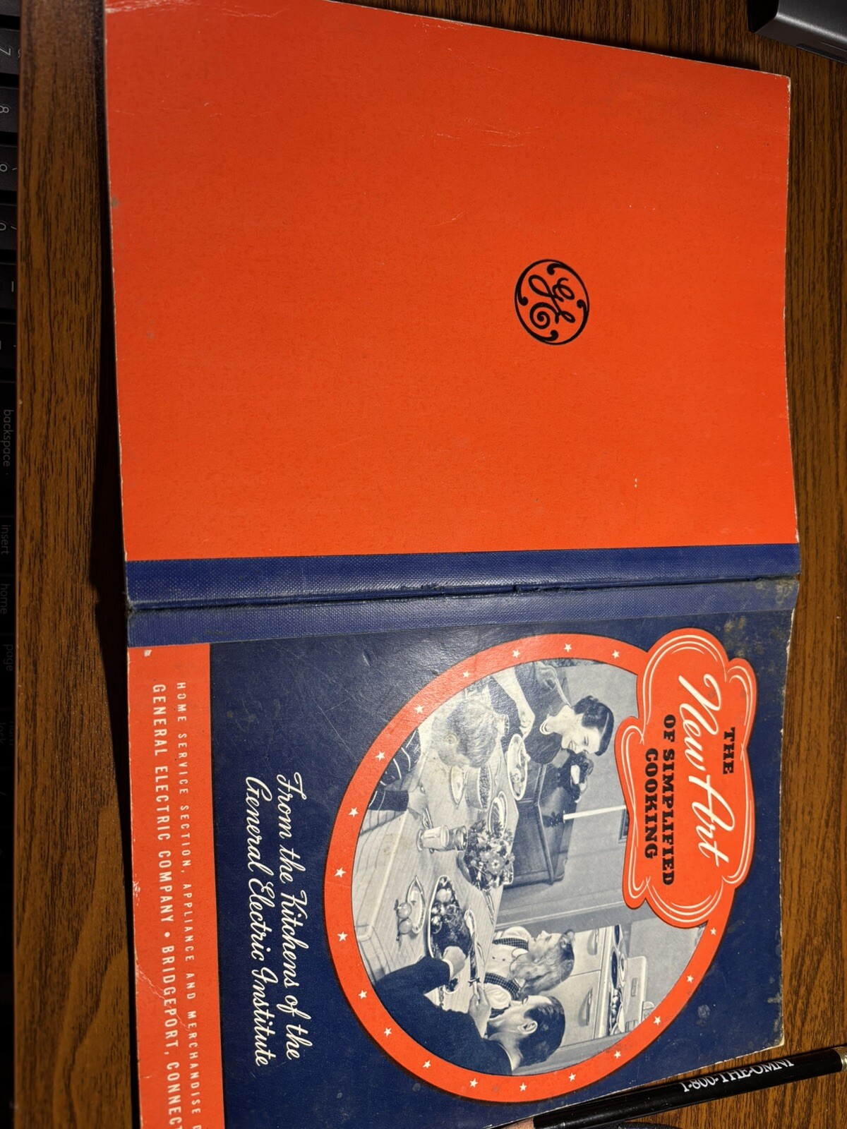 The New Art of Simplified cooking General Electric booklet 84 pages