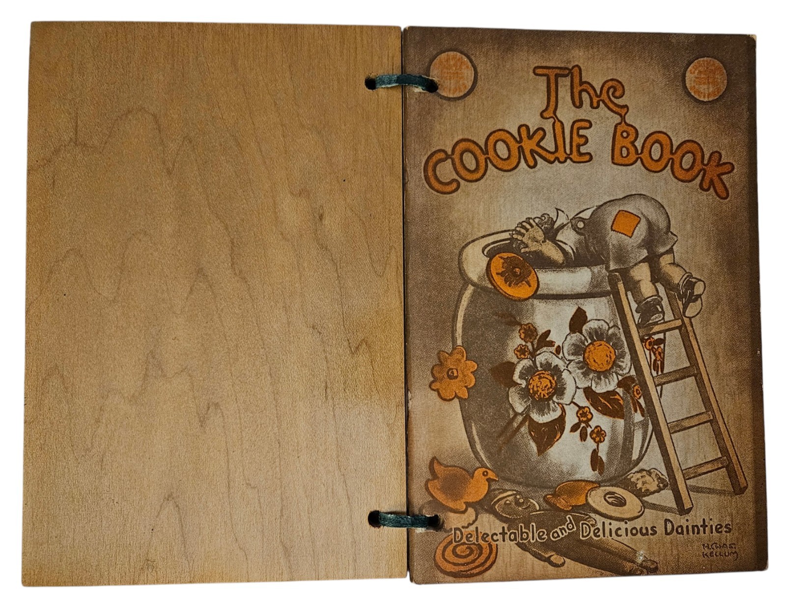 Vintage The Cookie Book 1939 Recipes Culinary Arts Institute N. Watts Wood Cover