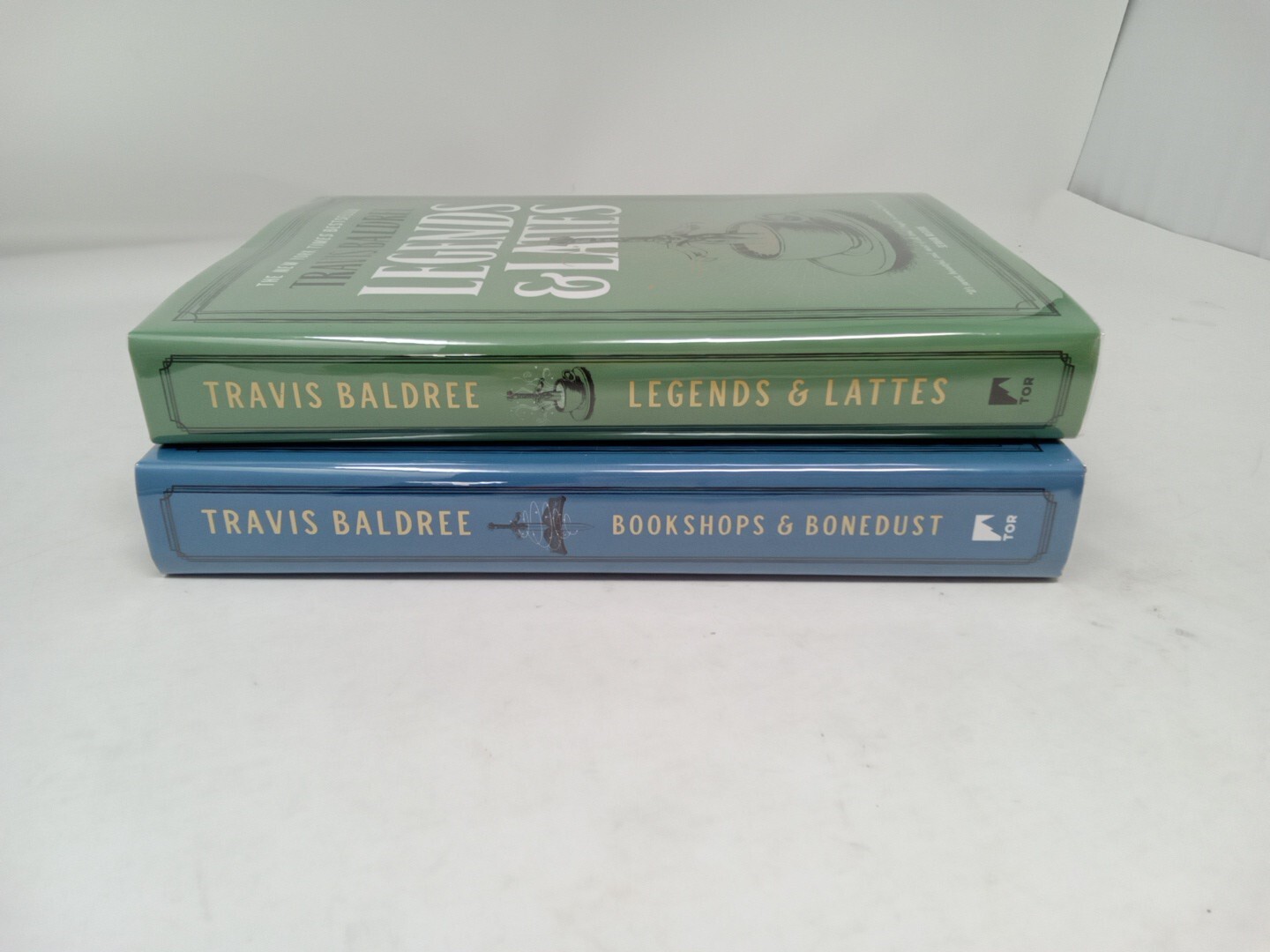 Legends & Lattes + Boneshops & Bonedust Deluxe Editions, HC by Travis Baldree