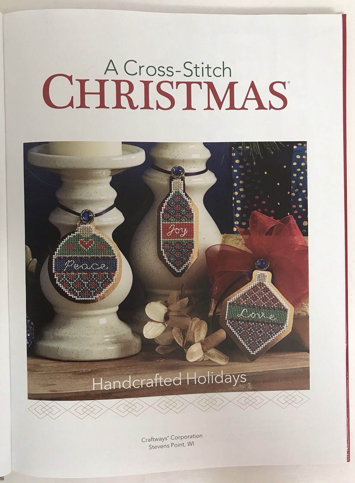 Craftways A Cross-Stitch Christmas HANDCRAFTED HOLIDAYS Patterns Plans