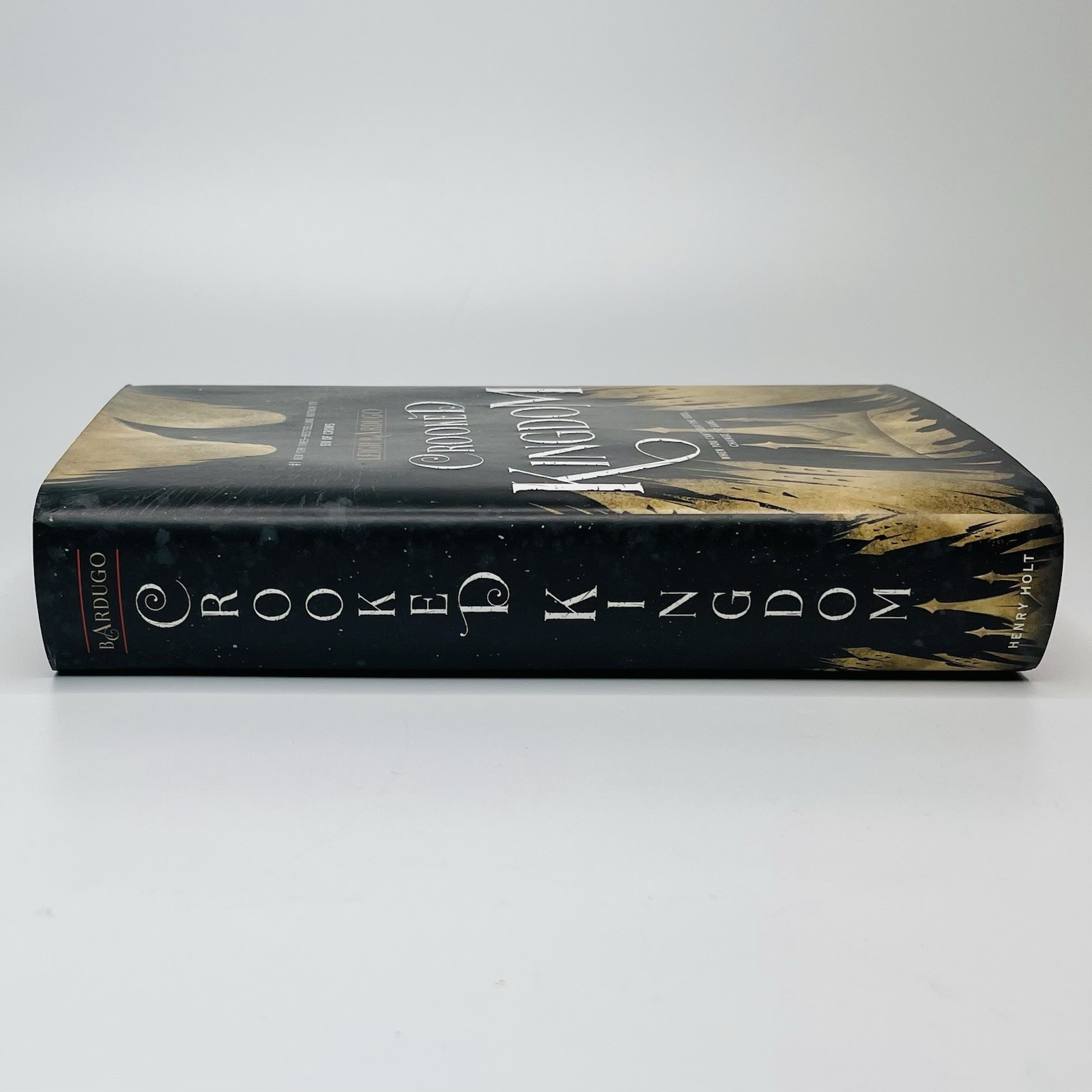 Crooked Kingdom : A Sequel to Six of Crows by Leigh Bardugo (2016, Hardcover)