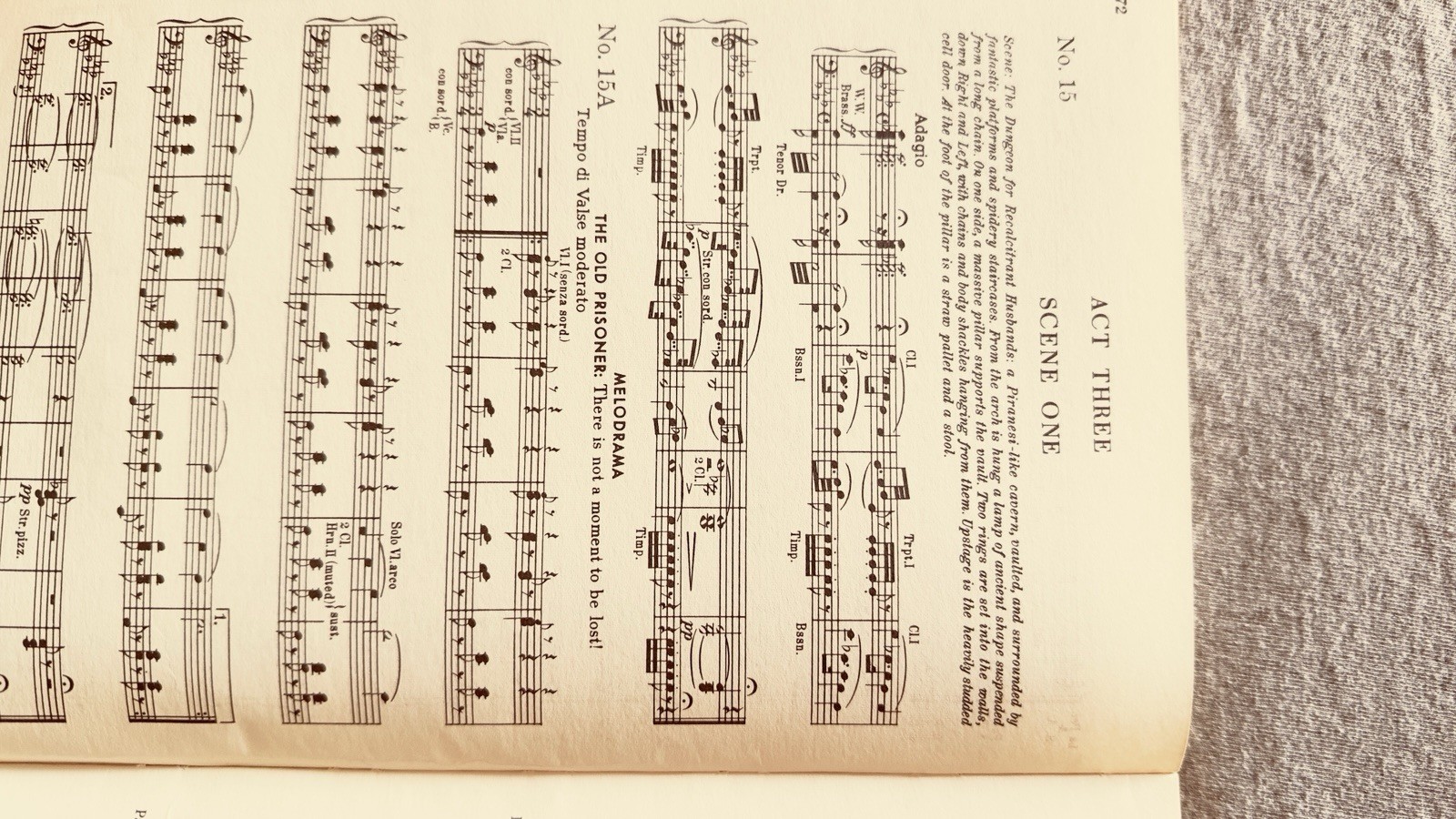 La Perichole Libretto Book Jacques Offenbach Boosey and Hawkes 1957, 241 Pages