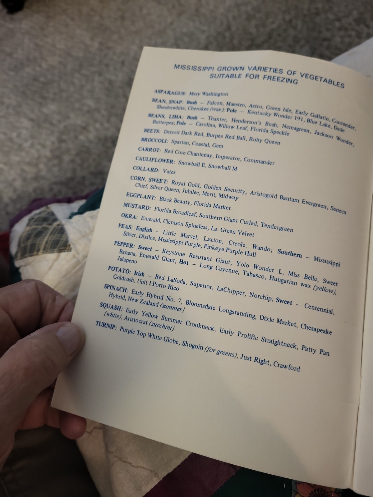 Freezing Fruits And Vegetables. Mississippi Extension Service Booklet. 26 Pages