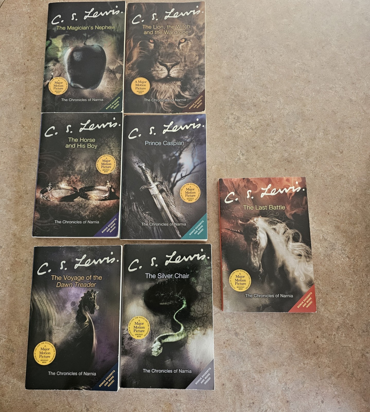 THE CHRONICLES OF NARNIA C. S. Lewis Series 7-Book Boxed Set