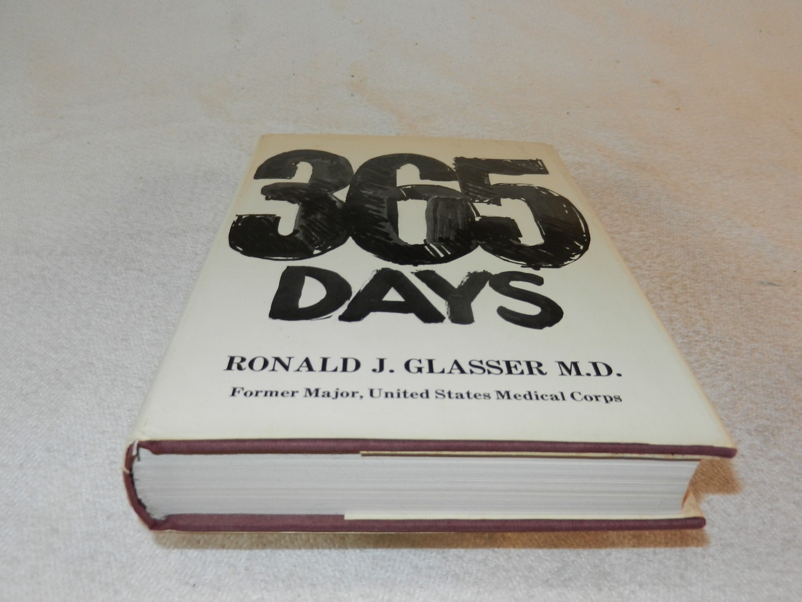 VIETNAM 1968-69 US Army Doctor Zama ,hospital in Japan „365 DAYS“ 1971 ed