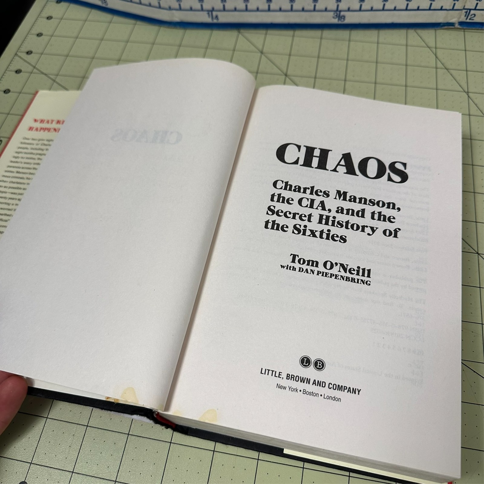 Chaos: Charles Manson, the CIA and the Secret History of the 60s Tom O’Neill 1st
