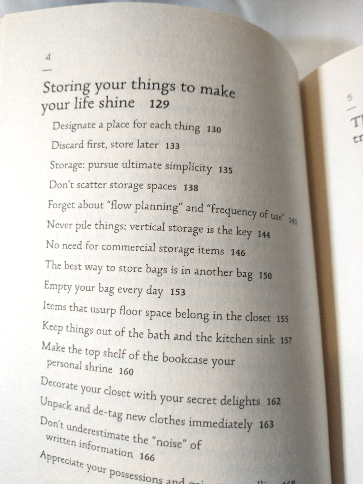 Marie Kondo : The Life-Changing Magic of Tidying Up