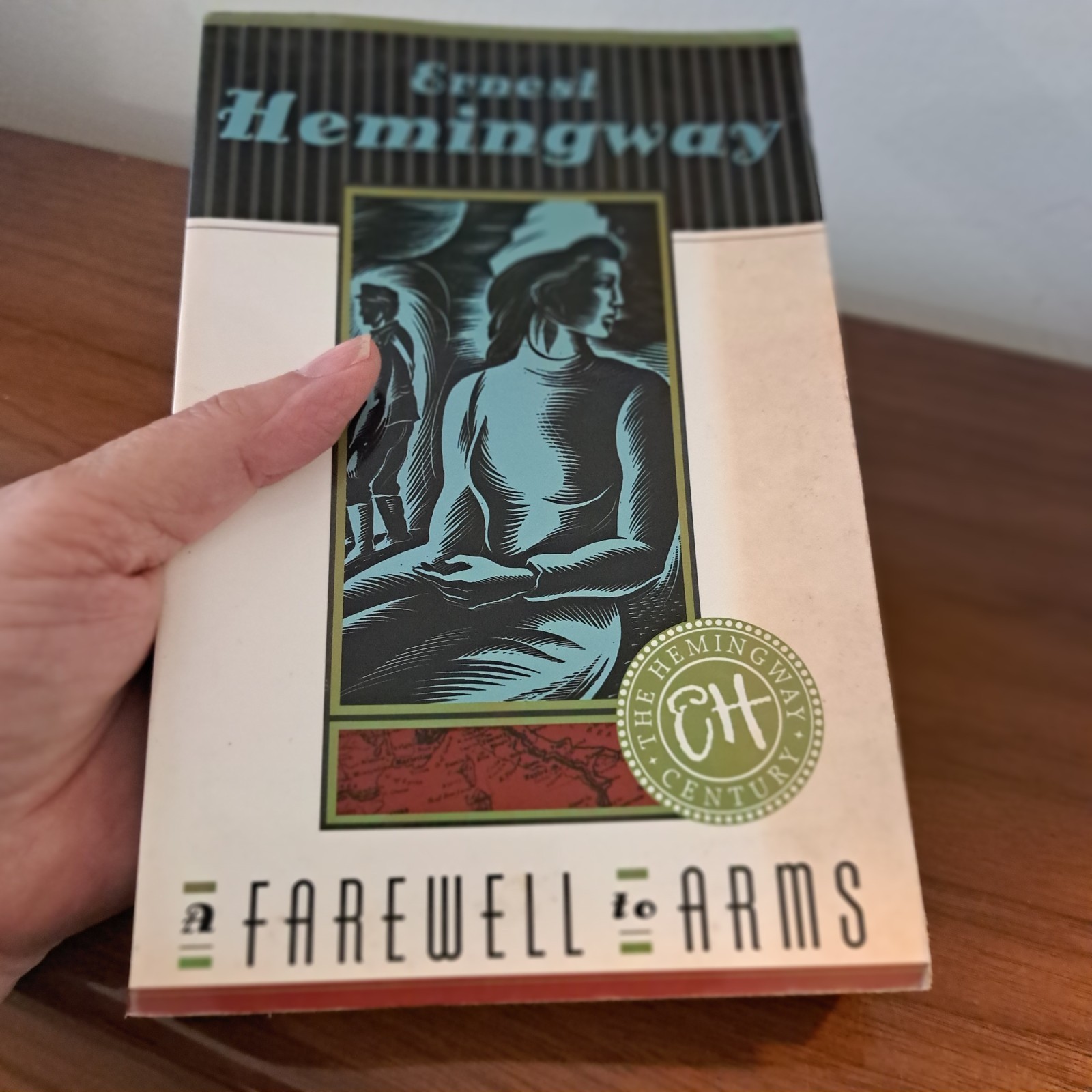 Ernest Hemingway A Farewell to Arms Paperback Used
