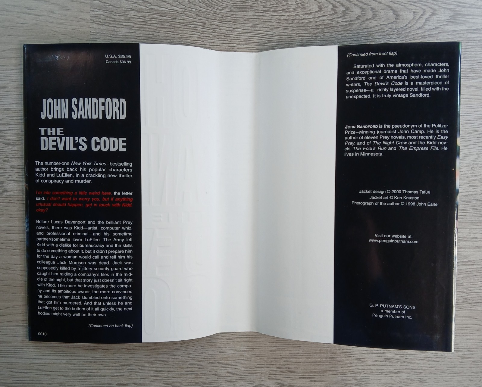 The Devil’s Code Hardcover Book by John Sandford 2000 A Kidd Novel SIGNED