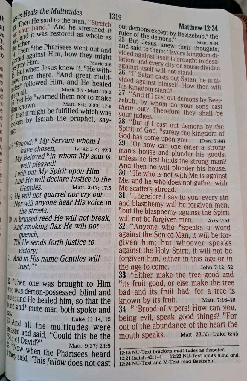 Super Giant Print Bible-NKJV – Imitation Leather, Nelson – NO BOX, GOOD Cond