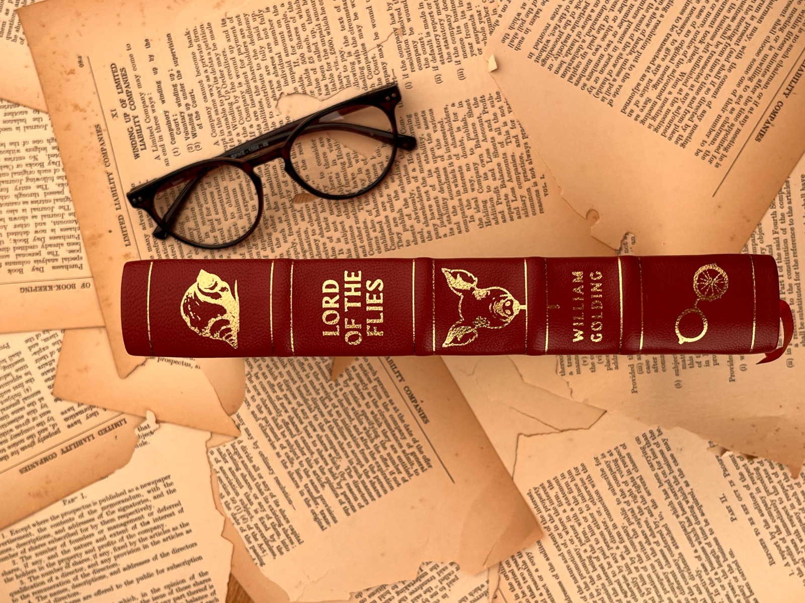The Lord of the Flies Special Edition [Premium Leather Bound]