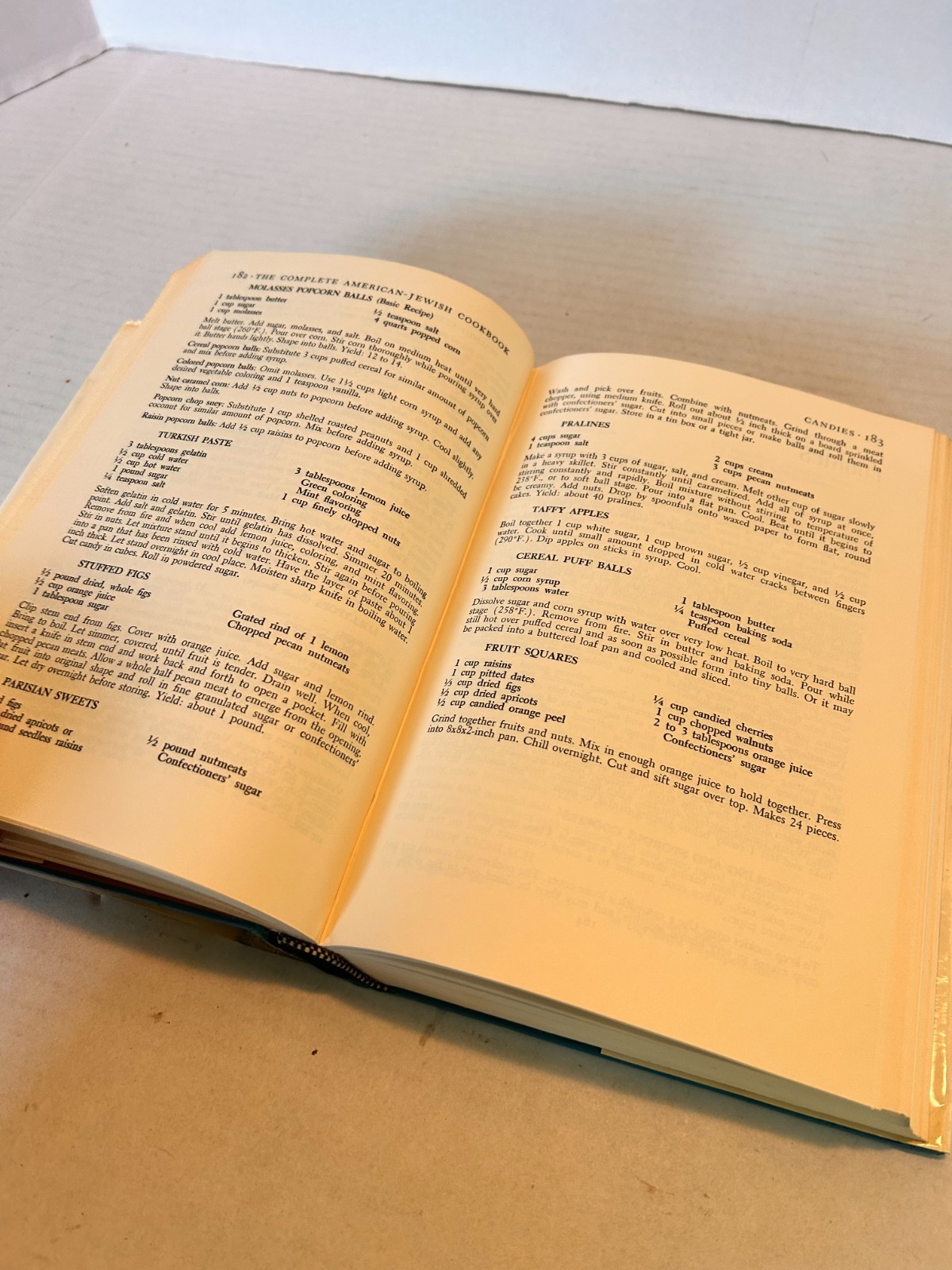 The Complete American-Jewish Cookbook Revised Edition First Print 1971 HCDJ