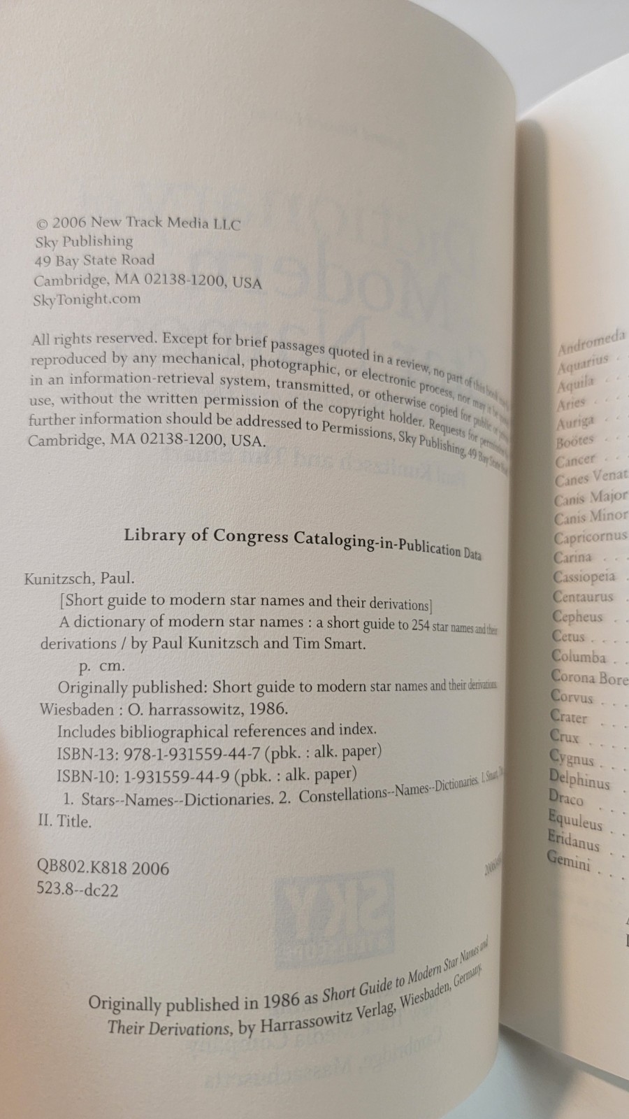 A Dictionary of Modern Star Names: Kunitsch PB/LN/2006 (see photos:)