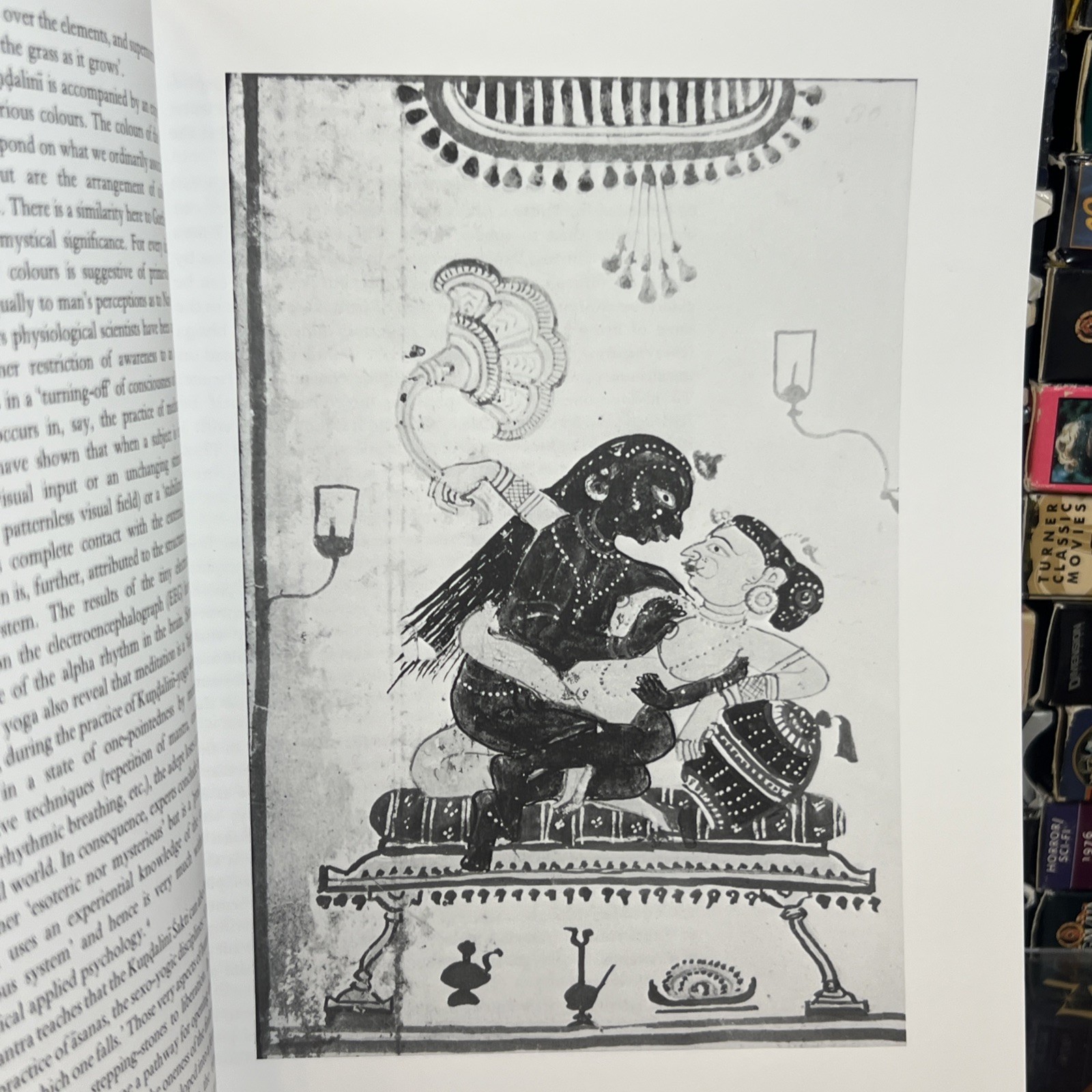 The Tantric Way Art Science Ritual by Ajit Mookerjee & Madhu Khanna Illustrated