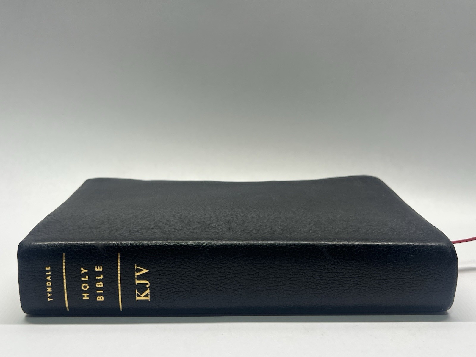 Holy Bible – King James Version Black Genuine Leather Giant Print Tyndale 2020
