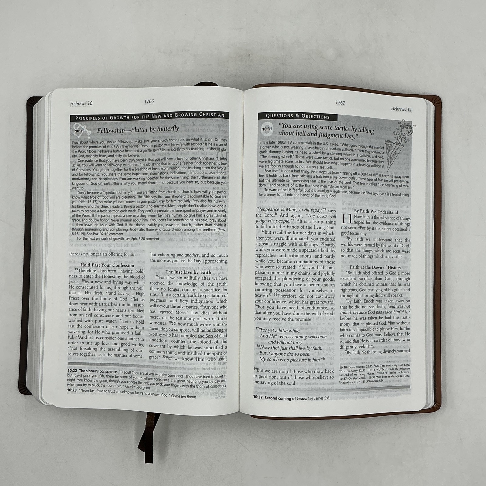 THE EVIDENCE STUDY BIBLE Ray Comfort & Lynn Copeland 2021 HC Bridge-Logos Brown