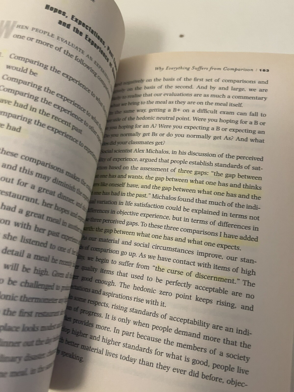 P. S. Ser.: The Paradox of Choice : Why More Is Less by Barry Schwartz (2005,…
