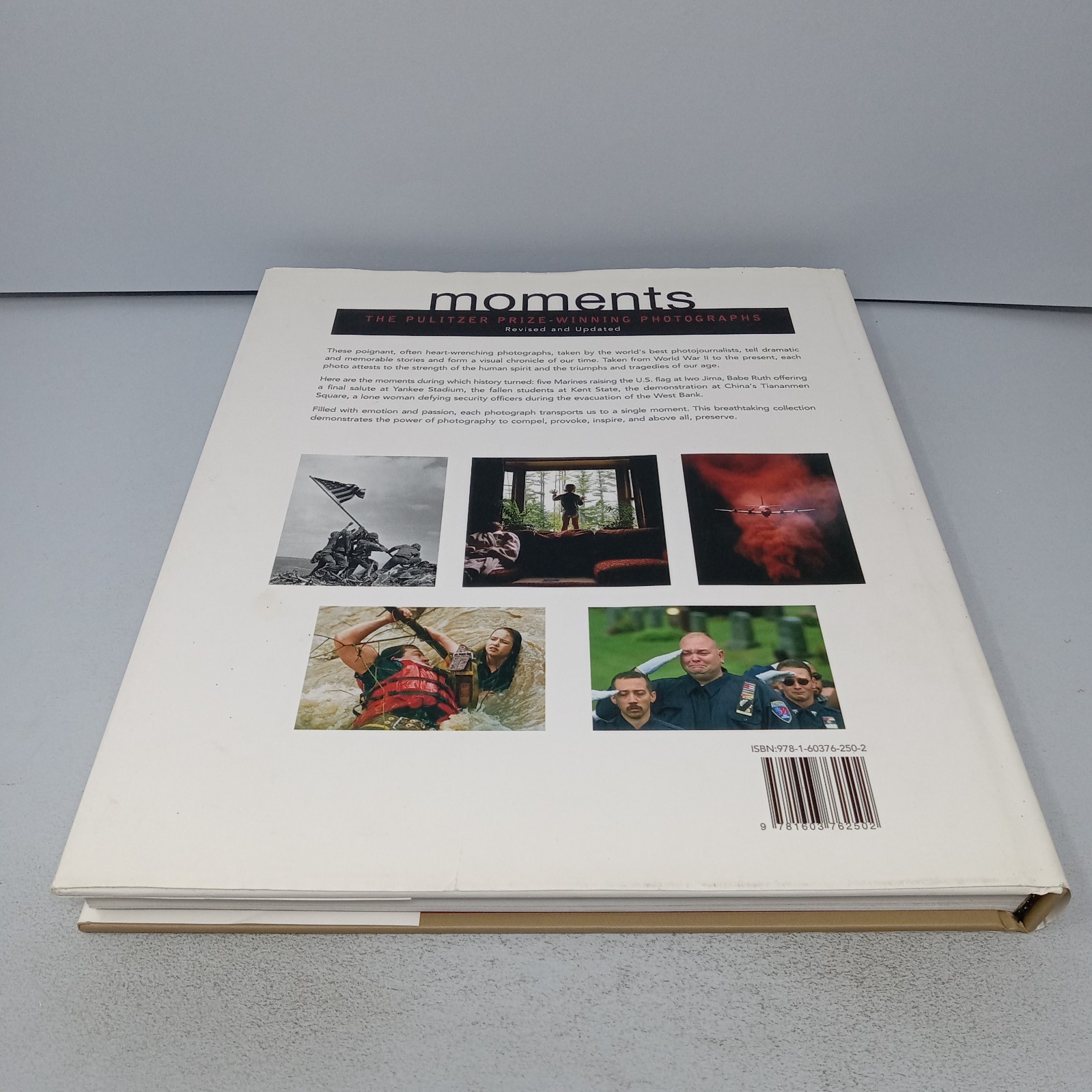 Moments: The Pulitzer Prize-Winning Photographs 2011 Tess Press HC by Hal Buell