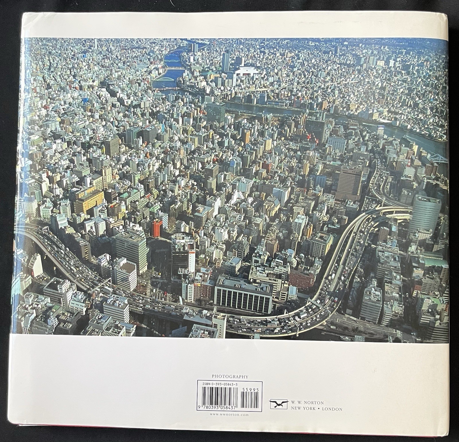 Japan by Hiroji Kubota—1st Print/2004—Hardcover/DJ—Coffeetable Picture Book—VG