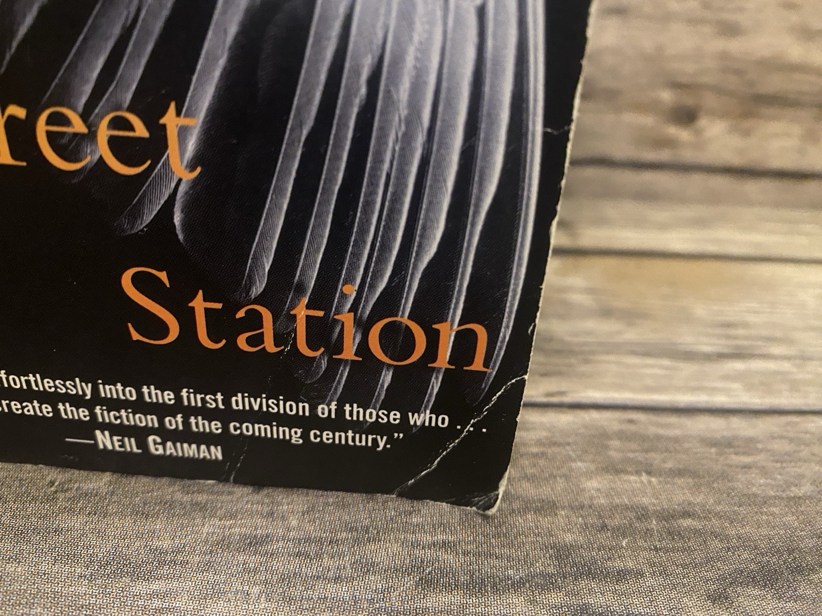 Perdido Street Station China Miéville 1st Edition Print US 2003 Mass Paperback