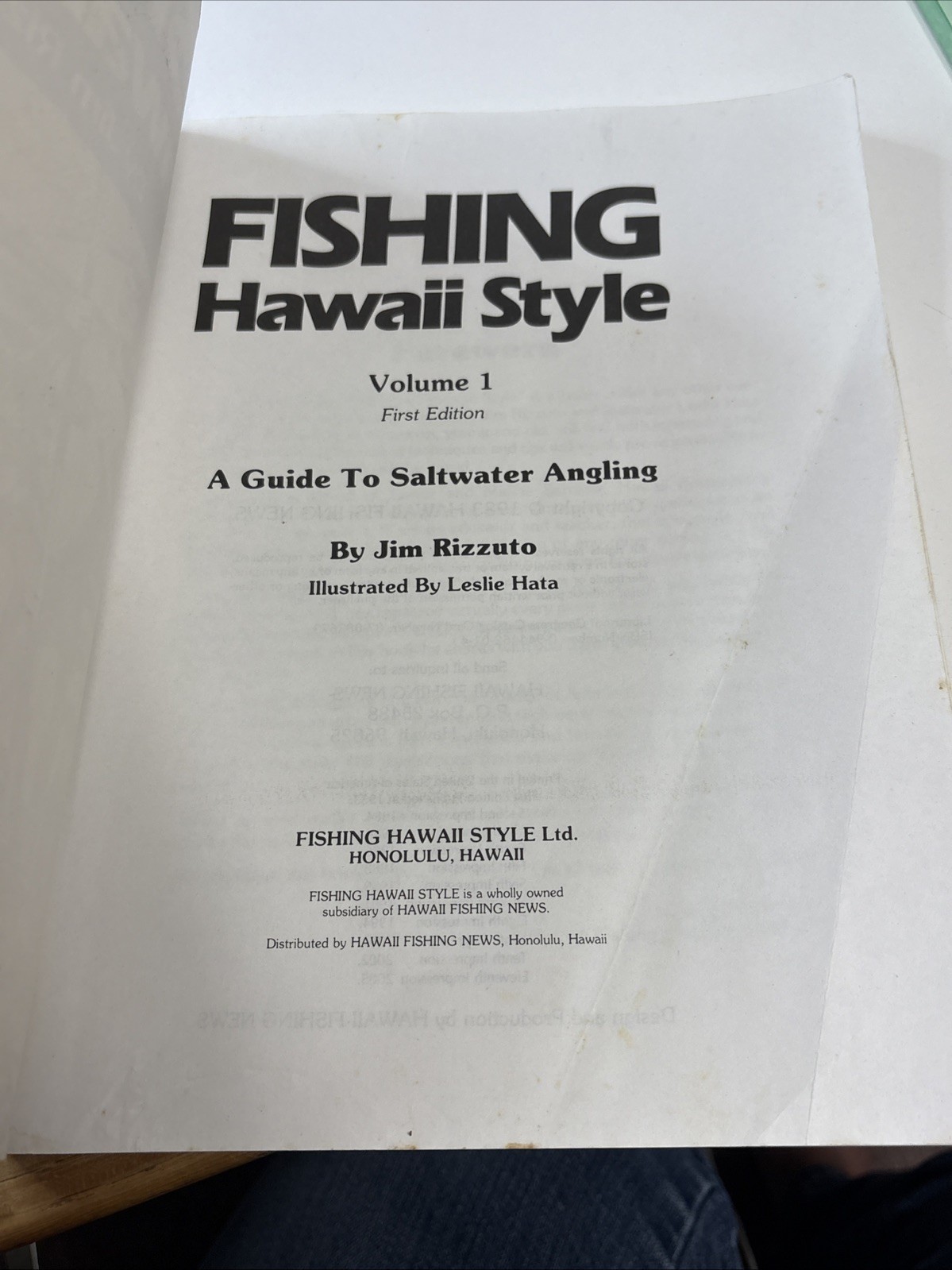 Fishing Hawaii Style Volume 1 by Jim Rizzuto ~ 1983 ~ READ DESCRIPTION