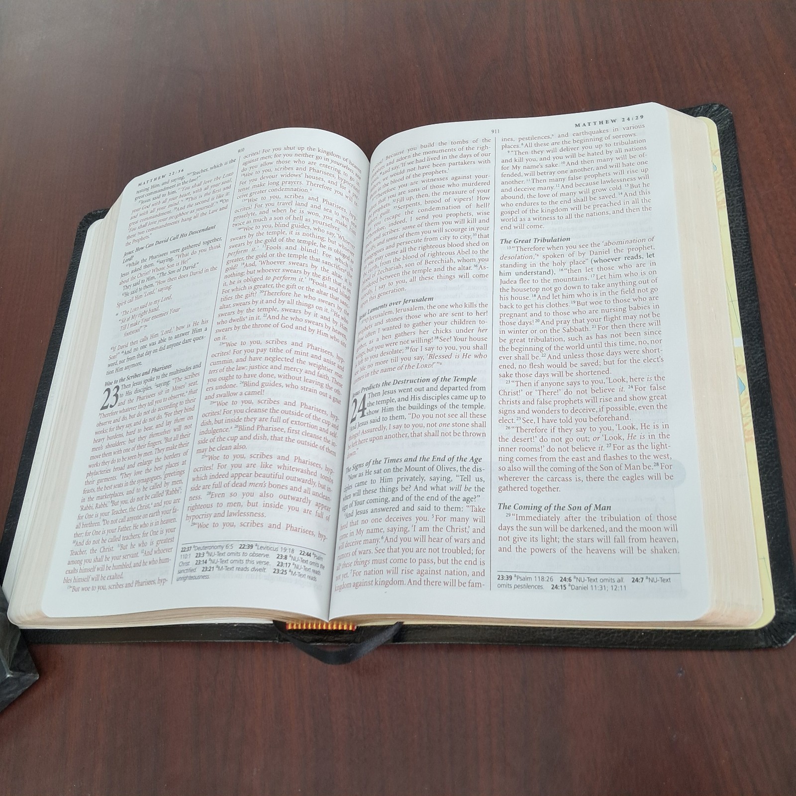BILLY GRAHAM TRAINING CENTER BIBLE SAMARITANS PURSE NEW KING JAMES VERSION NKJV