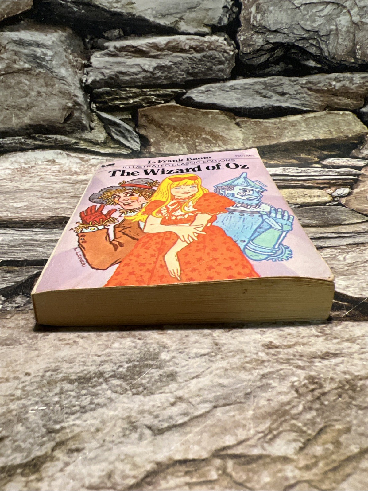 Vintage The Wizard of Oz – L. Frank Baum – Moby Books Illustrated 1977 Mini Book