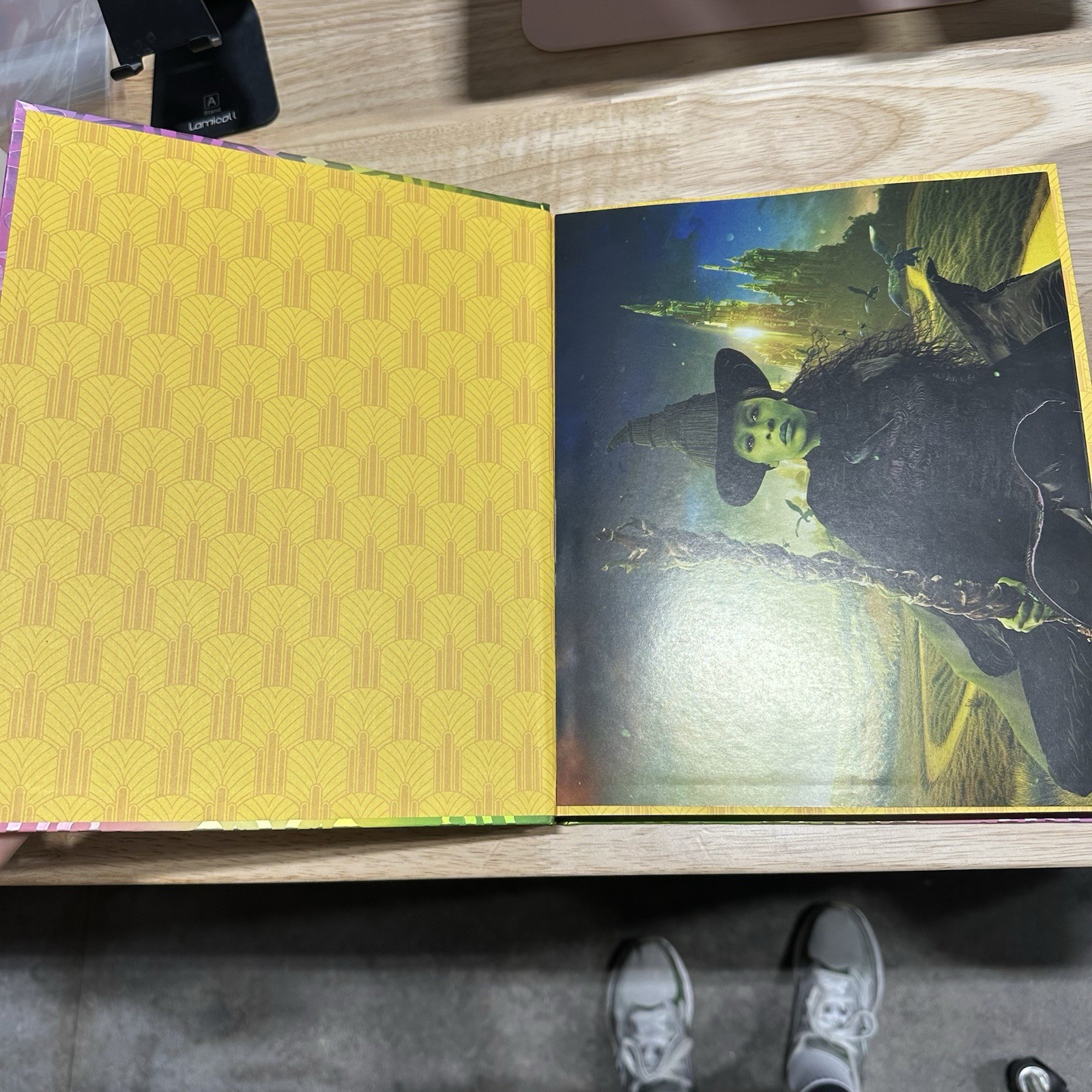 WICKED: THE OFFICIAL VISUAL COMPANION (Hardcover) Target Exclusive