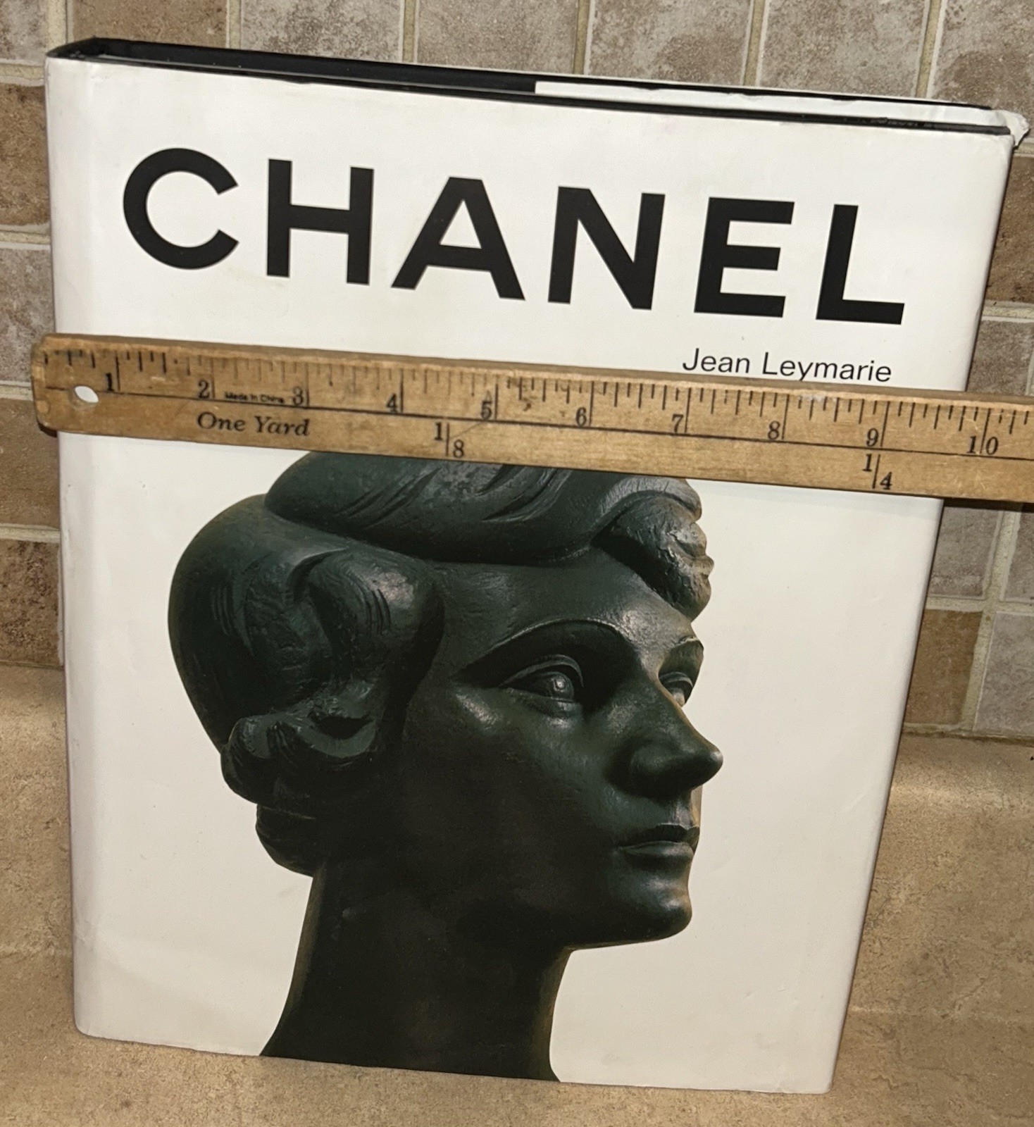 Chanel – Jean Leymarie – 2011 hardcover Preowened
