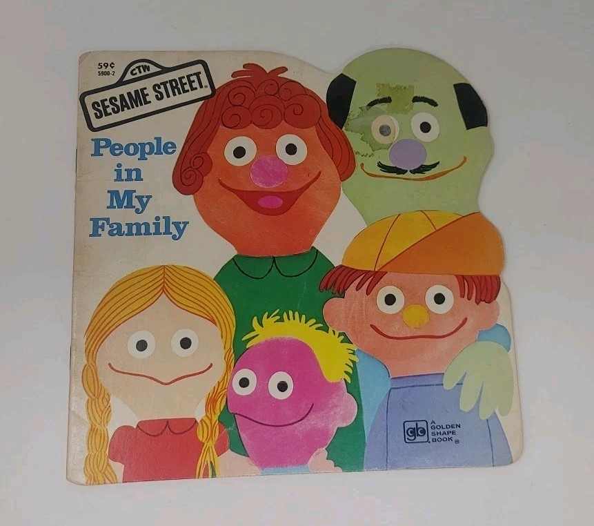 Lot 4 VTG Sesame Street Children’s Kids Little Golden Super Shape Picture Books