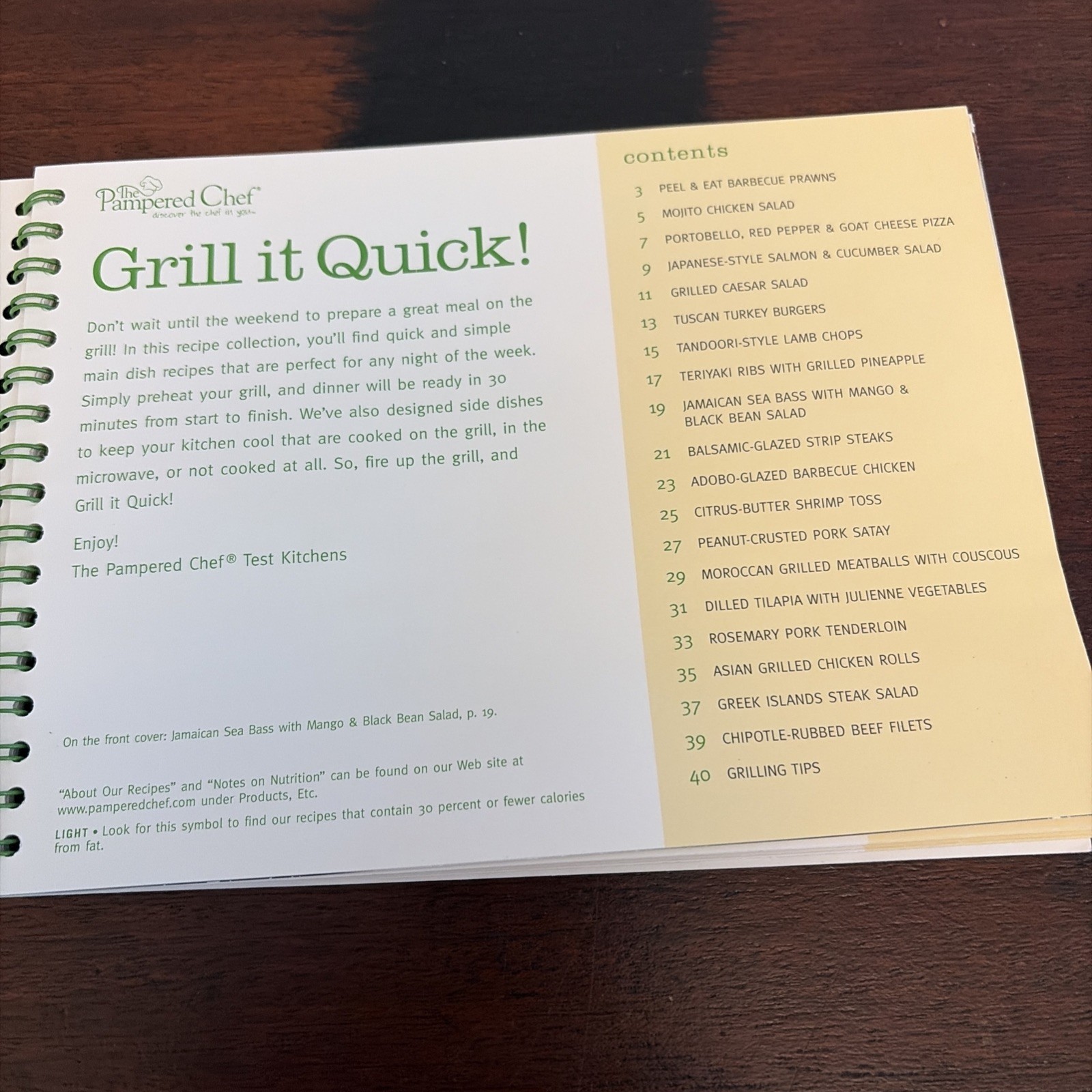 PAMPERED CHEF Spiral Cookbook ~Grill it Quick!~ 40 pages Recipes & Grilling Tips