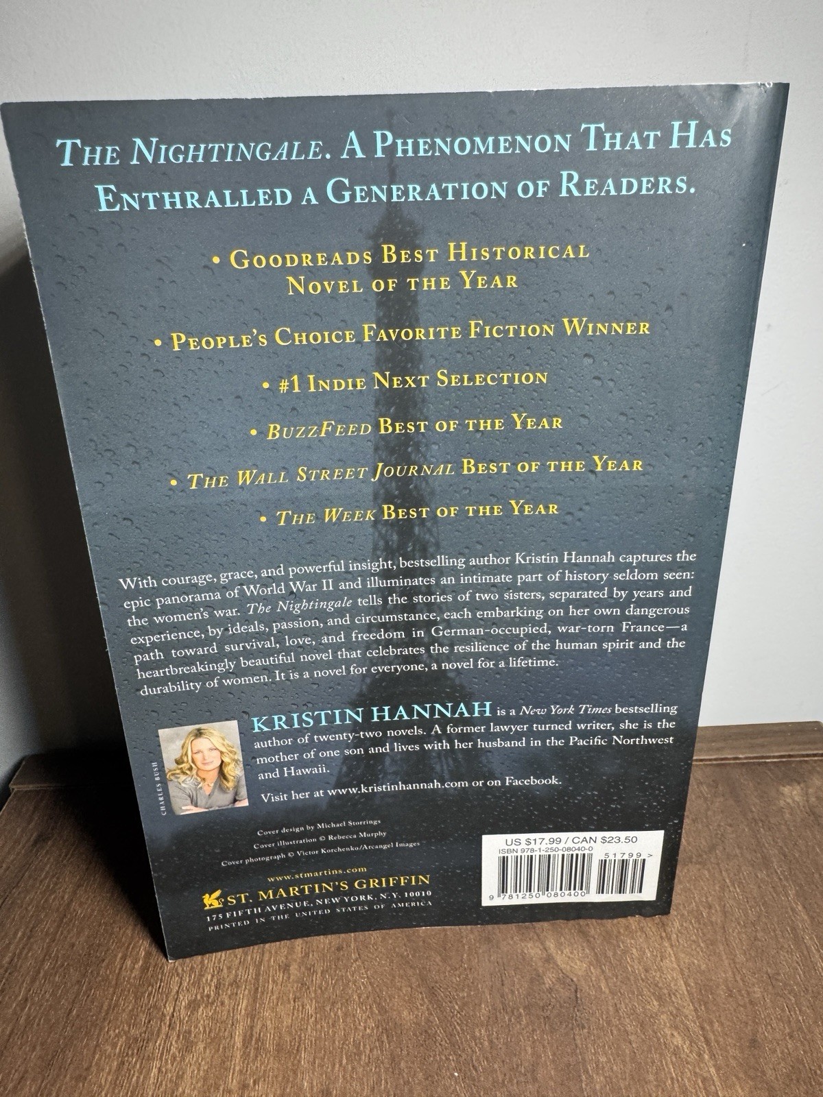 The Nightingale: A Novel – Paperback By Hannah, Kristin – VERY GOOD