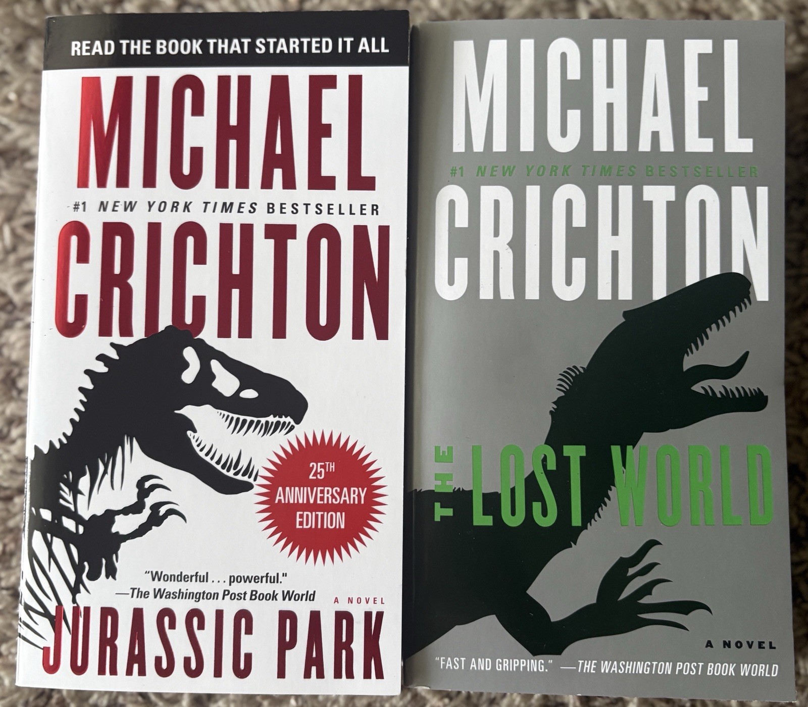 Jurassic Park and The Lost World Michael Crichton Lot of 2 Paperback Books