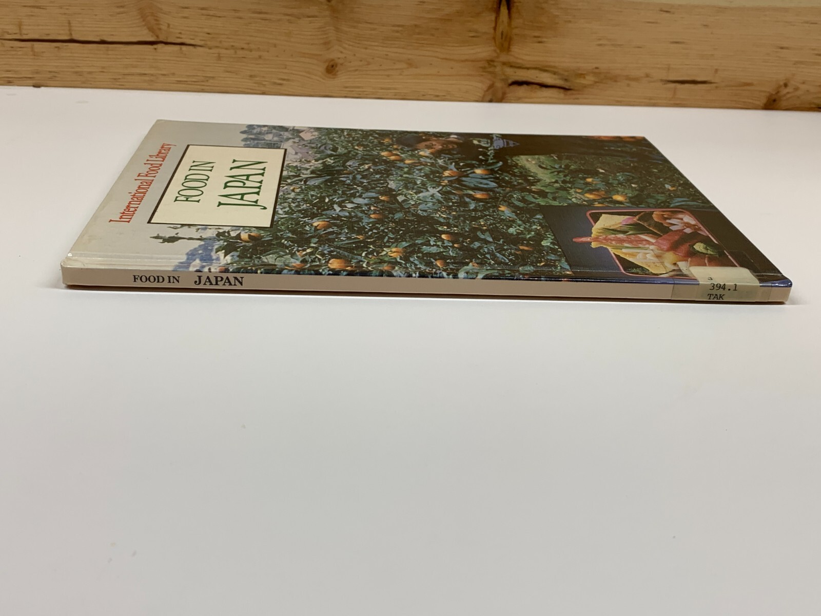Food in Japan by Jiro Takeshita 1989 Hardcover