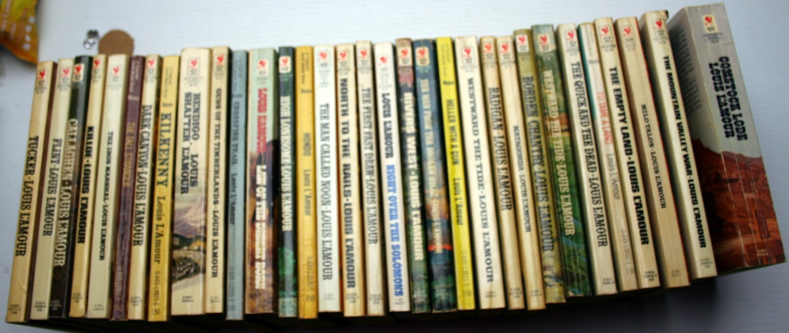 CHOICE Louis L’Amour mixed lot SACKETTS~SHORT STORIES~FRONTIER~PHILLIPINES