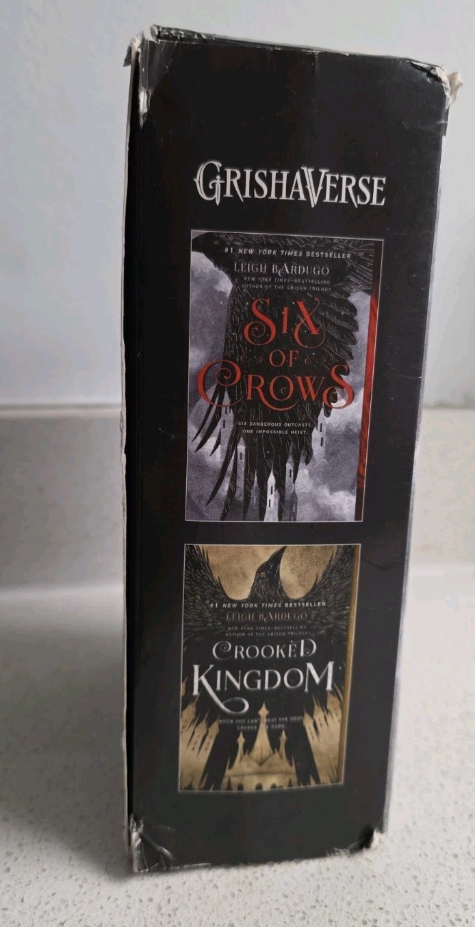 Six of Crows Duology : Six of Crows /Crooked Kingdom, Paperback by Leigh Bardugo