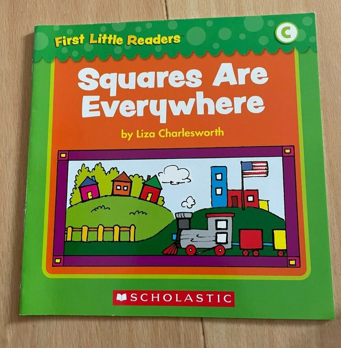 FIRST LITTLE READERS, LIZ CHARLESWORTH, SQUARES ARE EVERYWHERE, 14 by 14CM