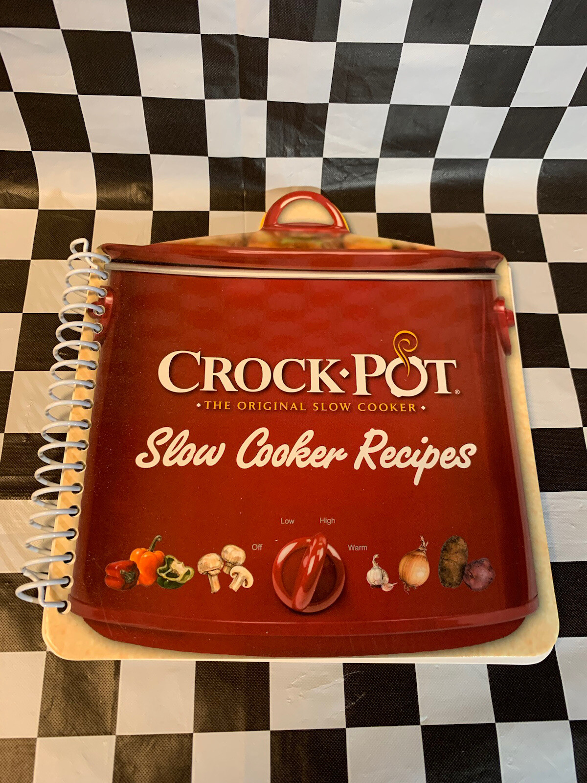 2008 CROCKPOT SLOW COOKER RECIPES Cookbook Spiral Spine 47 Pages
