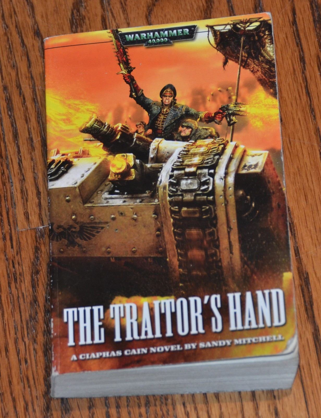 The Traitor’s Hand Warhammer 40K paperback book by Mitchell 2005 Ciaphas Cain M