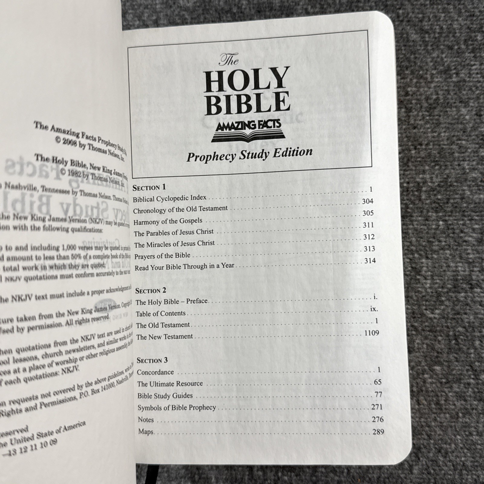 Amazing Facts Prophecy Study Bible NKJV Leathersoft Black Thomas Nelson 2008