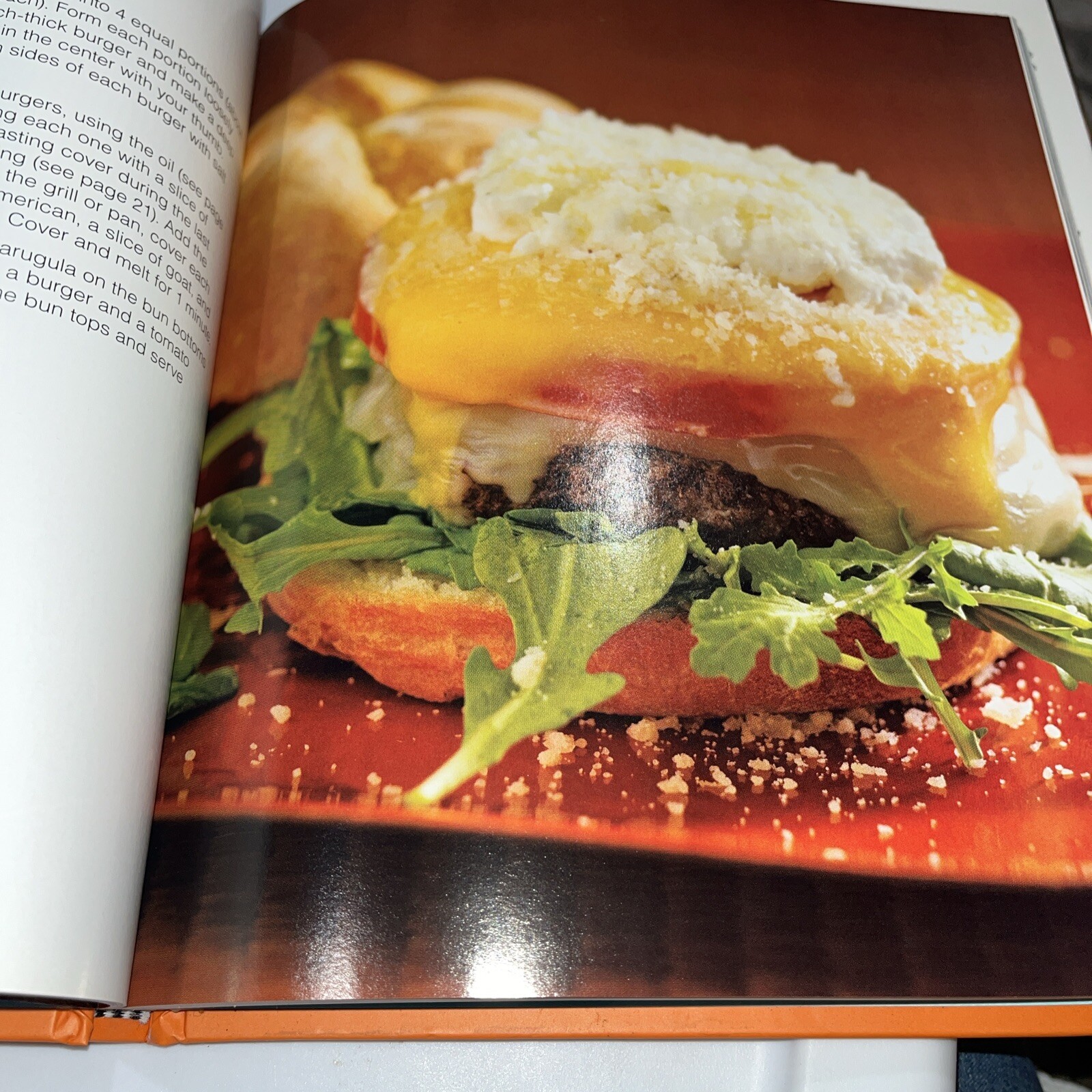 Bobby Flay Hand Signed Cookbook “ Burgers, Fries & Shakes”, 154 Pages, HC