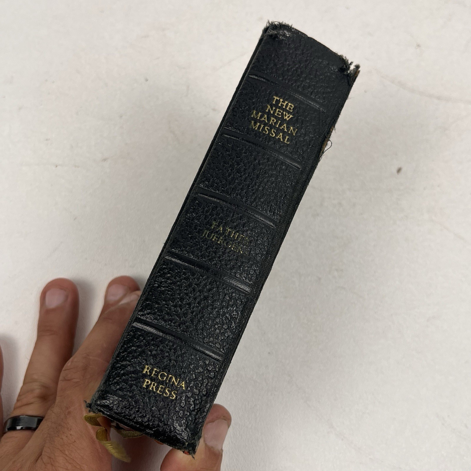 The New Marian Missal for Daily Mass Juergens 1957 Color Illustrations