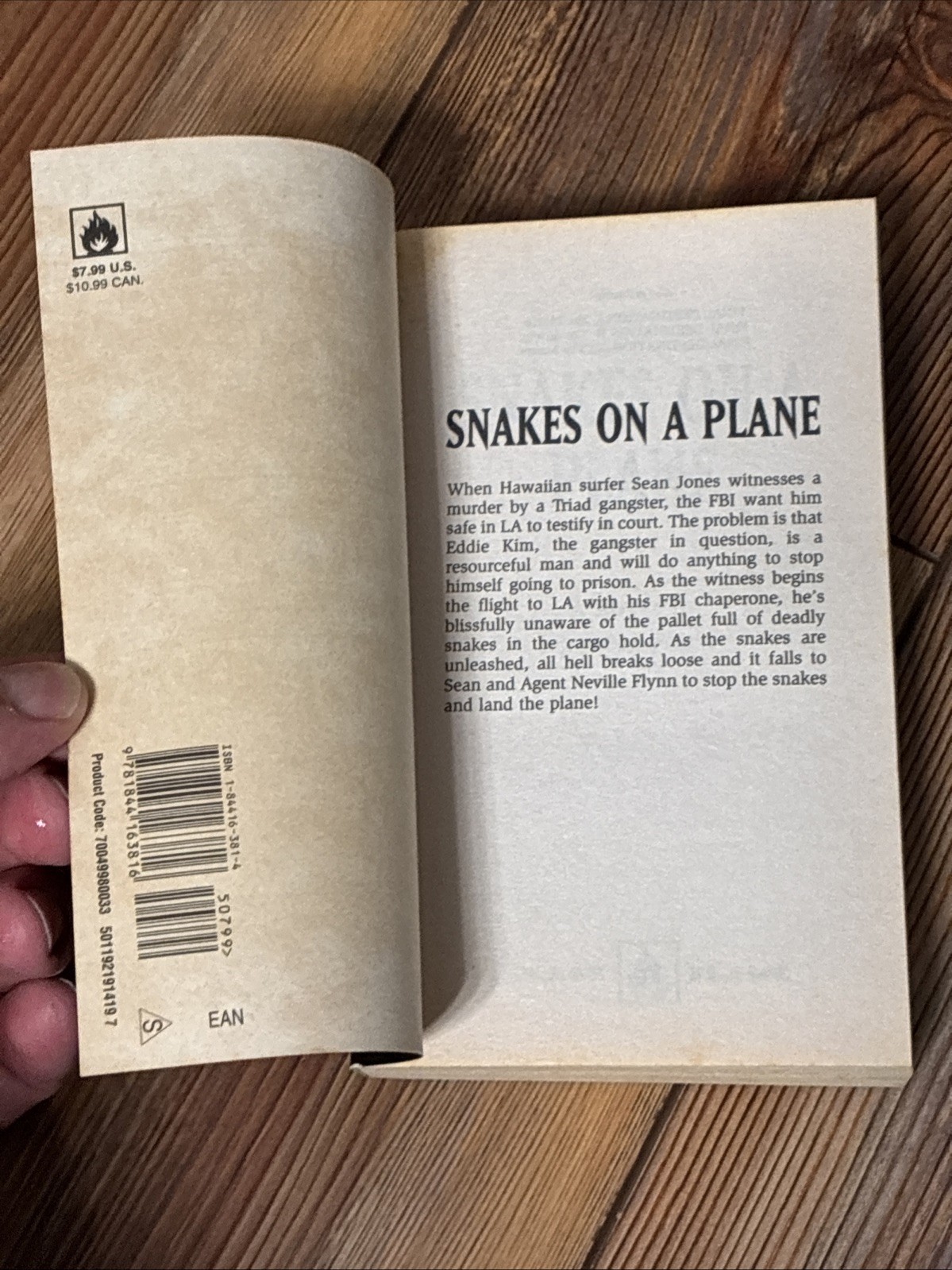 Snakes on a Plane | Christa Faust | New Line Cinema | Paperback Novel