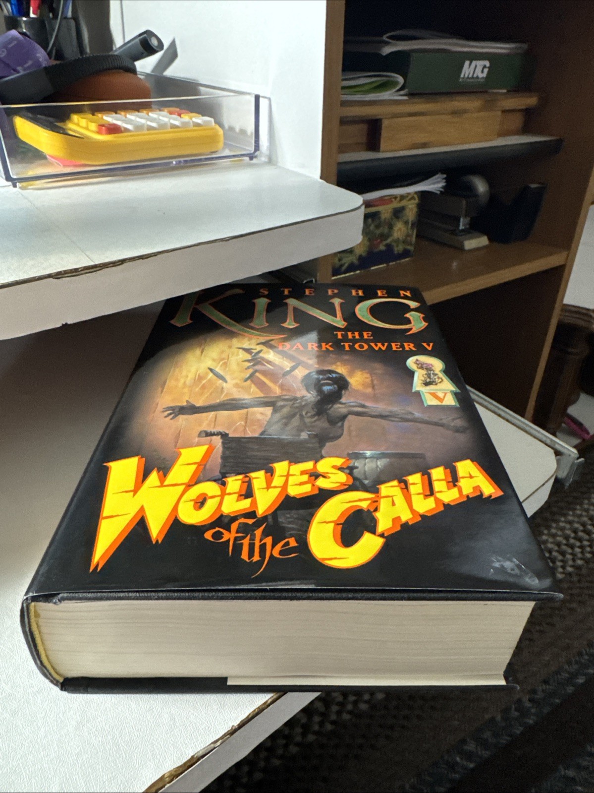 Wolves of the Calla by Stephen King (2003, Hardcover)